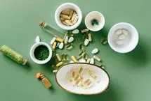 چای سبز و تداخل با مکمل‌ها: چه چیزهایی را نباید با هم خورد؟
