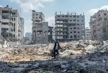 ببینید؛ صحنه‌ای از ایستادگی یک فلسطینی در دل وحشت