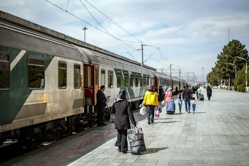 آغاز پیش‌فروش بلیط قطار ویژه اسفند