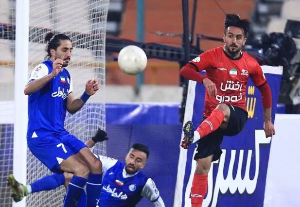 تکلیف حضور رزاق‌پور در پرسپولیس روشن شد