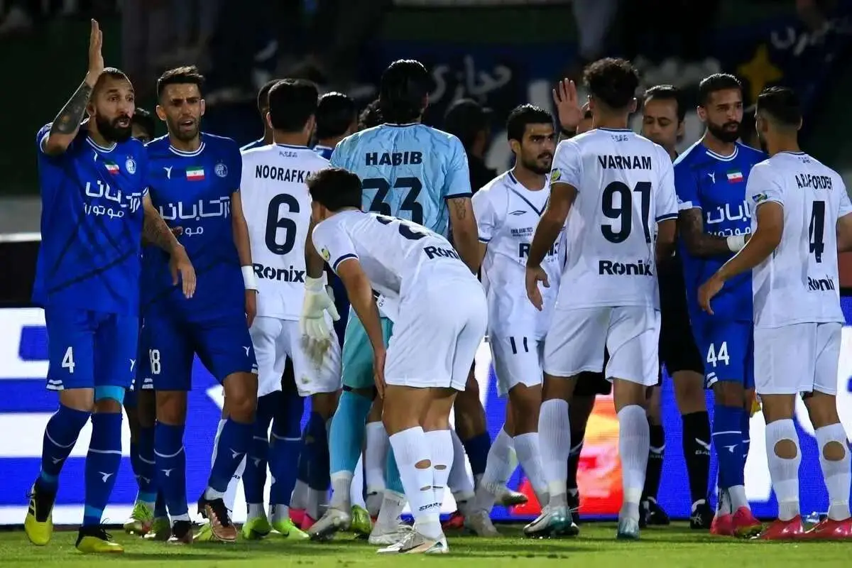 انتقاد پیشکسوت استقلال: پرسپولیس همه بازیکنان را خرید