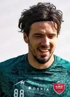اولین بازیکن خارجی در پرسپولیس ماندنی شد

