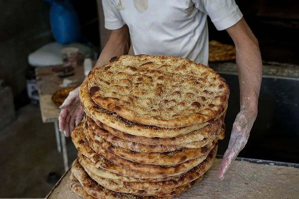 پرده‌برداری نماینده مجلس از راز گرانی نان‌