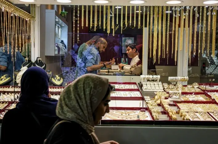 طلا یا صندوق طلا؛ سرمایه‌گذاری در کدام یک سودآورتر است؟