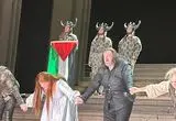 ببینید؛ جنجال اهتزاز پرچم فلسطین در رویال اپرای لندن