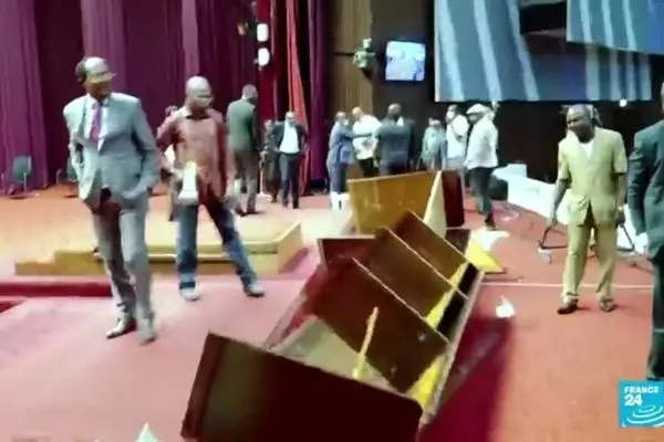درگیری شدید میان نمایندگان پارلمان کنگو
