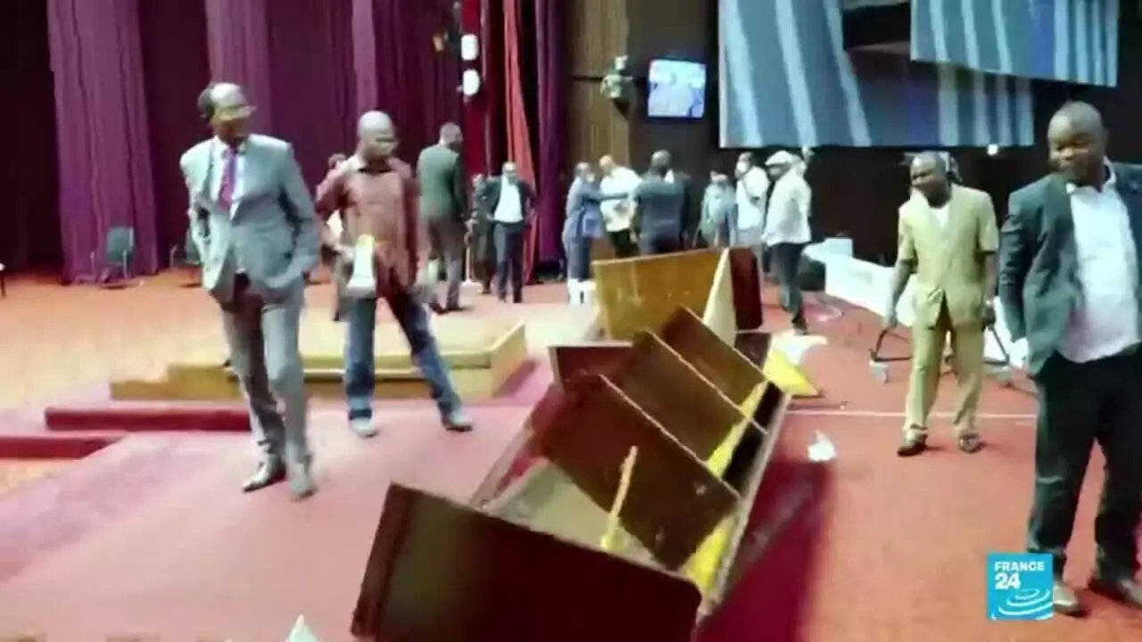 درگیری شدید میان نمایندگان پارلمان کنگو