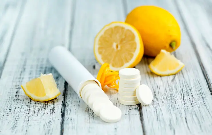 ۲ ویتامینی که بهترین دشمن آلودگی هوا هستند