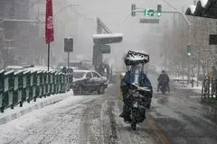 پیش‌بینی آب و هوا امروز دوشنبه ۲۰ بهمن / روزی پر از طوفان، مه و باران