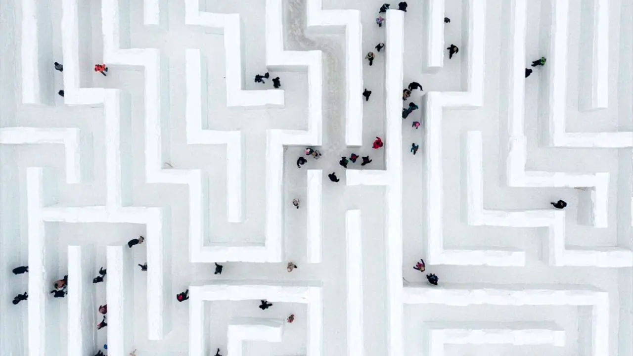 تصاویر؛ بزرگ‌ترین هزارتوی برفی اروپا