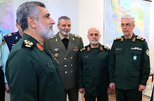 عکس منتشر نشده از فرماندهان موشکی ایران