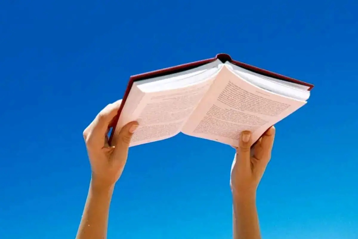 ۱۰ کتاب حال خوب کن که باید بخوانید/ پناهگاهی به نام ادبیات