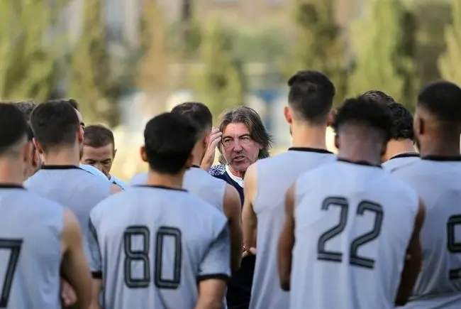 وضعیت قرمز بعد از باخت؛ هشدار جدی ساپینتو در جلسه با استقلالی‌ها