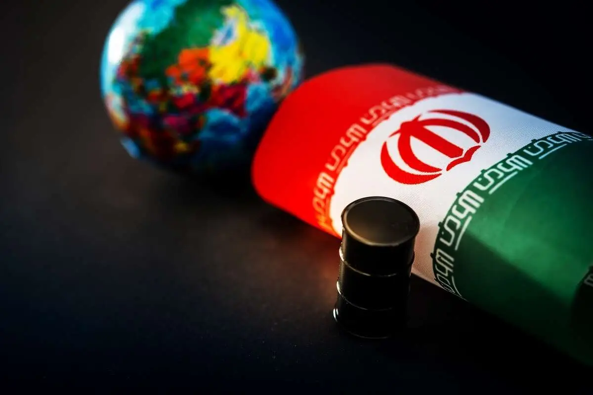 اعتراف روزنامه منتقد دولت به موفقیت‌های این دولت در صادرات و فروش نفت