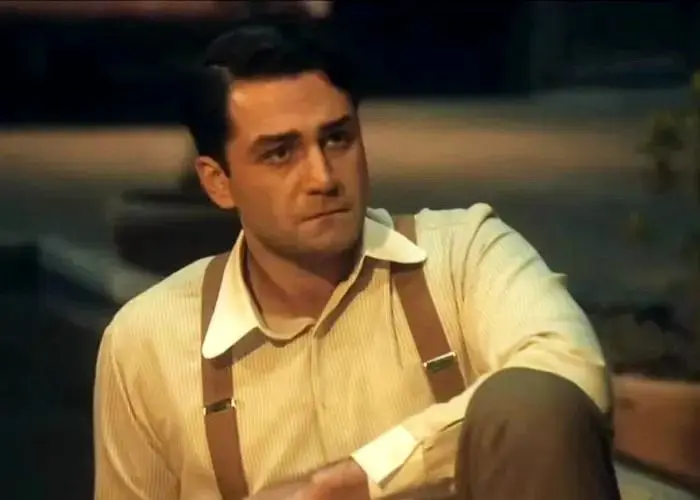 بازیگر سریال بامداد خمار درباره محسن چاووشی چه گفت؟/ دست‌انداز دارد
