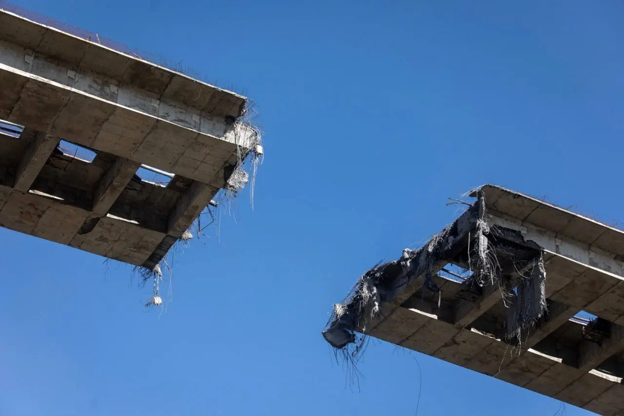 آسیب ۶۰ درصدی حمله هوایی به پل B۱ کرج 