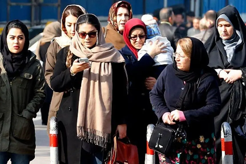 روایت جامعه‌شناختی از بحران زنانه امروز/ حمایت که نباشد خانواده می‌ریزد