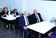 ببینید؛ فلافل خوری رئیس جمهور لبنان در رستوران