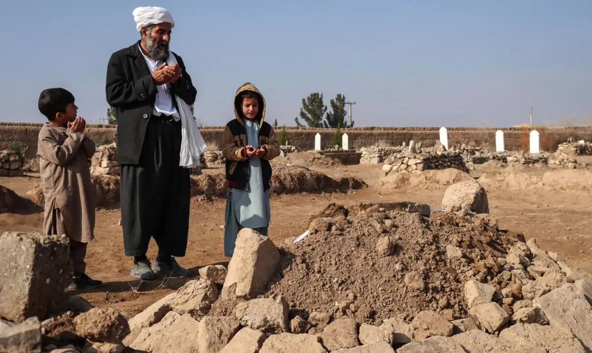 افغان‌ها در مسیر ایران از سرما جان می‌دهند
