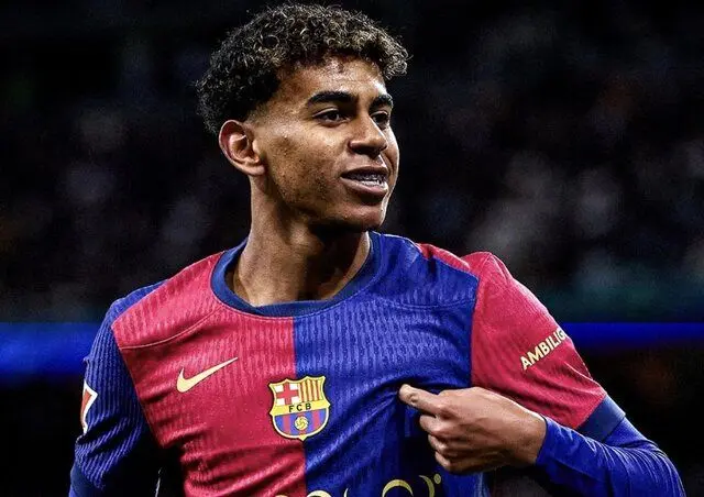 رکورد جدیدی برای یامال در تقابل با تیم مهدی طارمی

