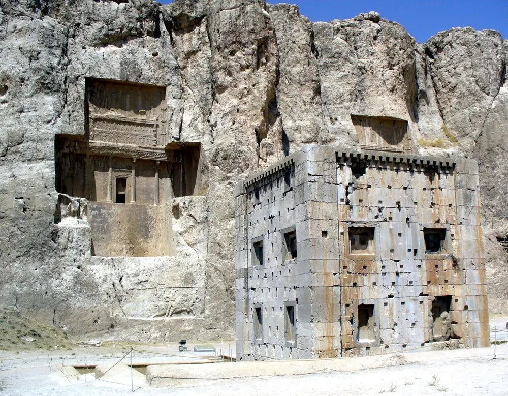 اساطیر ایران؛ زرتشت چگونه زاده شد؟