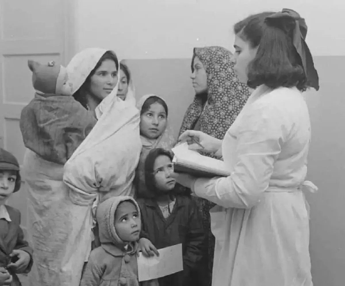 ۵۰ سال پیش؛ خانم دکتر قلابی بعد از ۲۵ سال طبابت بالاخره بازداشت شد!