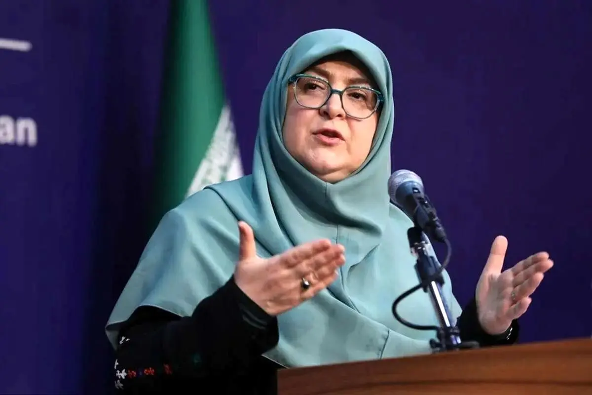 مهاجرانی: تغییر ساعت مدارس با همین روال پیش خواهد رفت