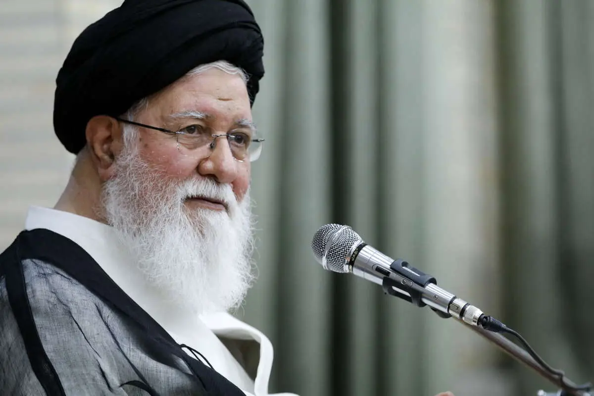 علم الهدی: نفوذی‌ها عامل اصلی تهاجم دشمن بودند
