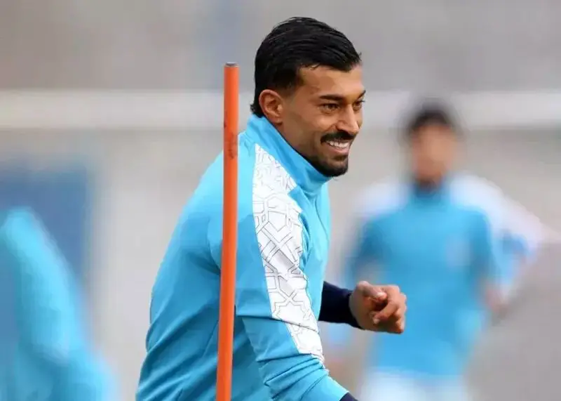  تصویر؛ رامین و ساپینتو خنده‌کنان در آغوش یکدیگر / استقلال آرام شد!