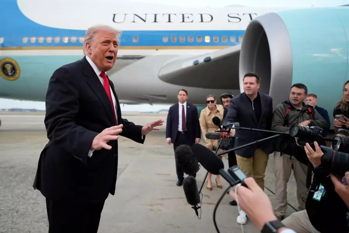 ترامپ: به هر آمریکایی ۲ هزار دلار پرداخت خواهیم کرد