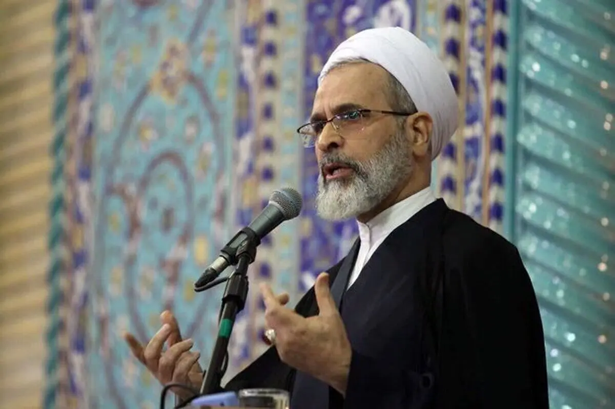 امام جمعه قم: اگر تیغ را از حزب الله بگیرید، سرنوشت لبنان همچون سوریه خواهد شد
