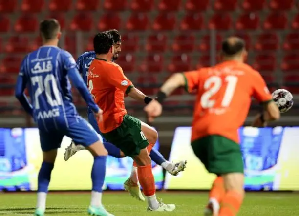 جدول لیگ برتر بعد از برد استقلال مقابل مس و تساوی تراکتور / هفته ۲۲