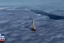 رخداد کم‌نظیر حرکت قایق روی خلیج یخ‌بسته