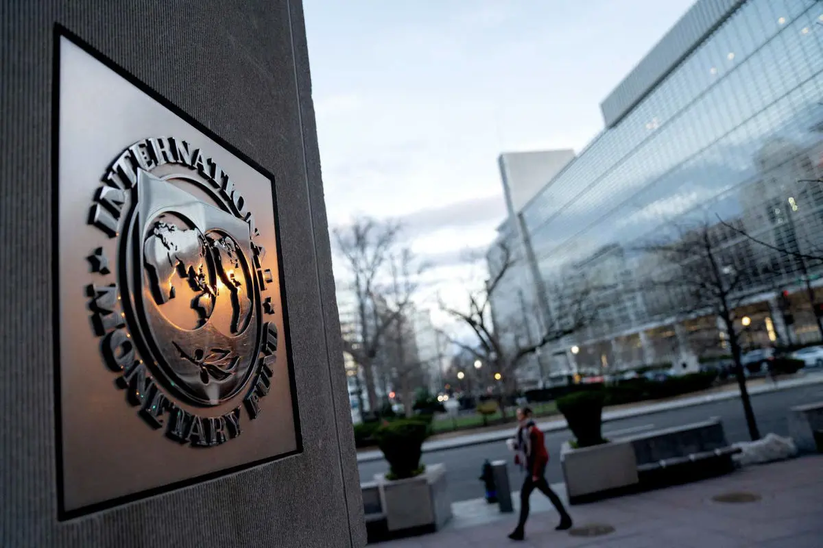 سه سناریوی IMF برای اقتصاد جهان در سایه نفت گران