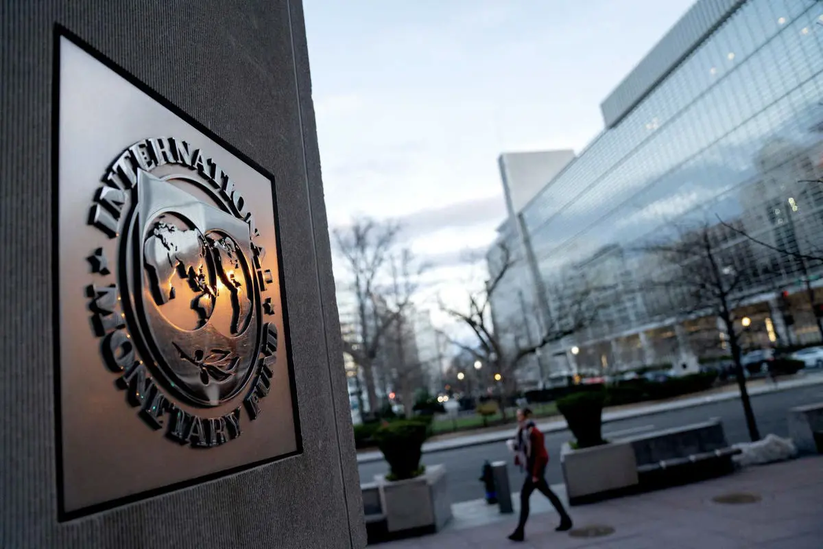 سه سناریوی IMF برای اقتصاد جهان در سایه نفت گران