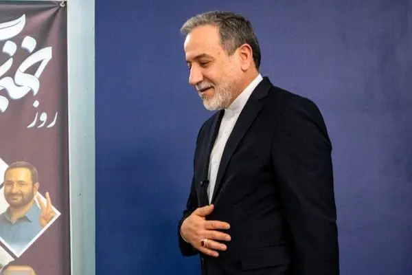 تصاویر؛ عراقچی به نشست خبری سخنگوی وزارت خارجه آمد