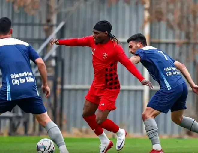 بیفوما در آستانه از دست دادن دربی