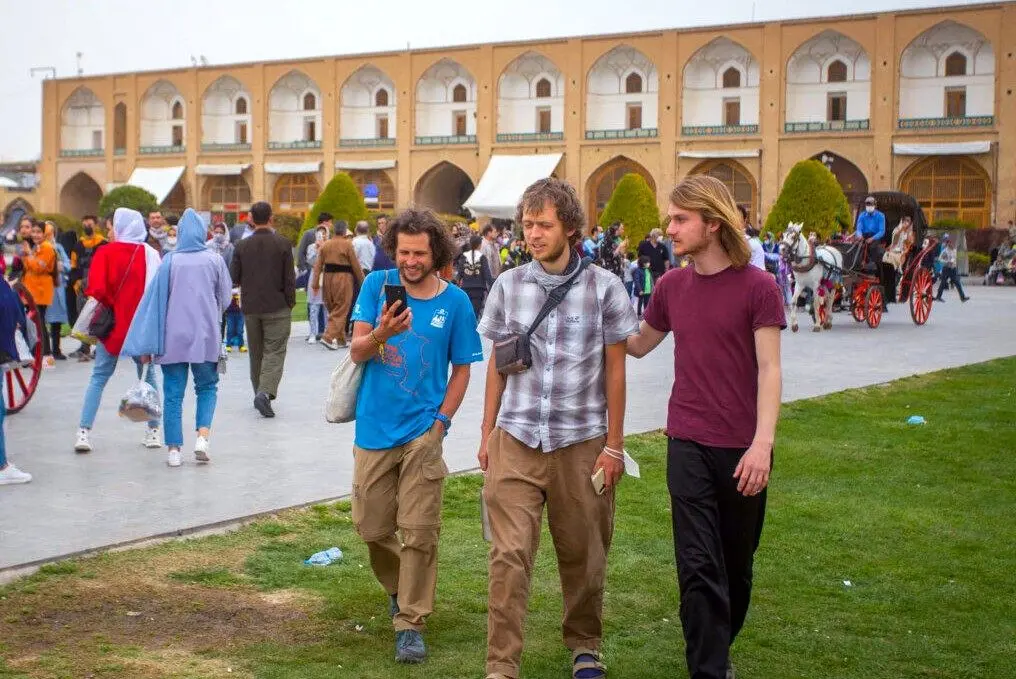 از وعده وزیر میراث فرهنگی تا دلهره توریست‌ها!

