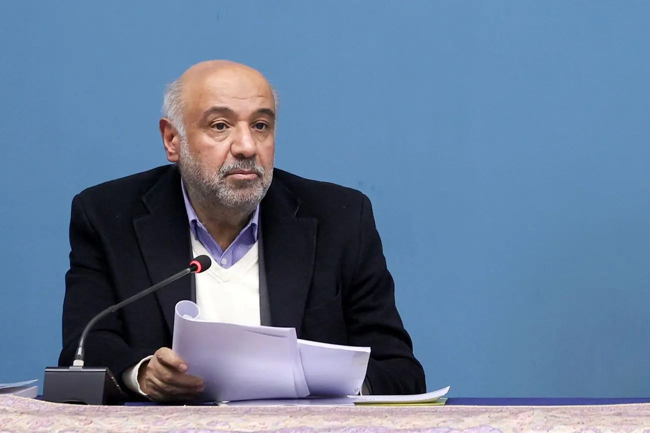 ۲۵ نماینده استیضاح میدری را با استامپ قرمز یعنی رنگ خون امضا کردند! 

