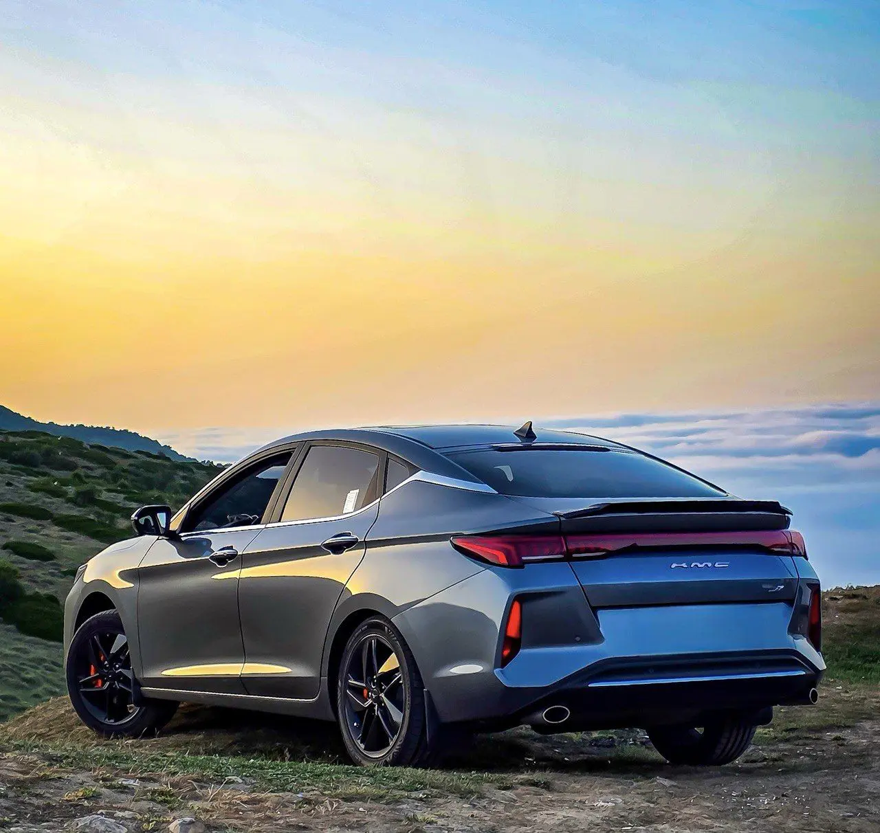 تصویر کیفیت صنعت خودرو؛ پیشتازی KMC J7 در بین سدان‌های کشور