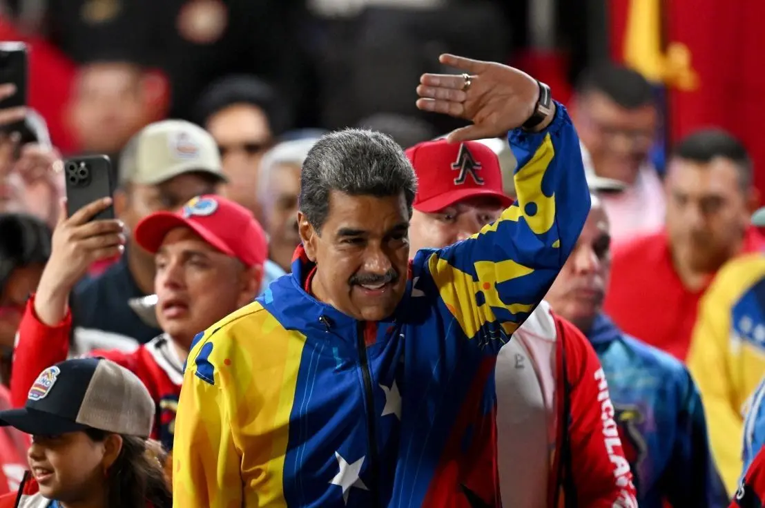 نیکلاس مادورو برای صلح خواند و رقصید