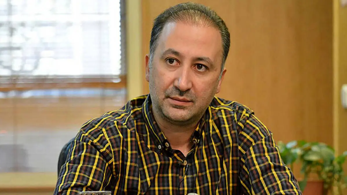 کنایه محمدرضا دلاوری به مسئولین کشور: در فرهنگ‌سازی شهری مردم از مسئولین جلو زده اند!