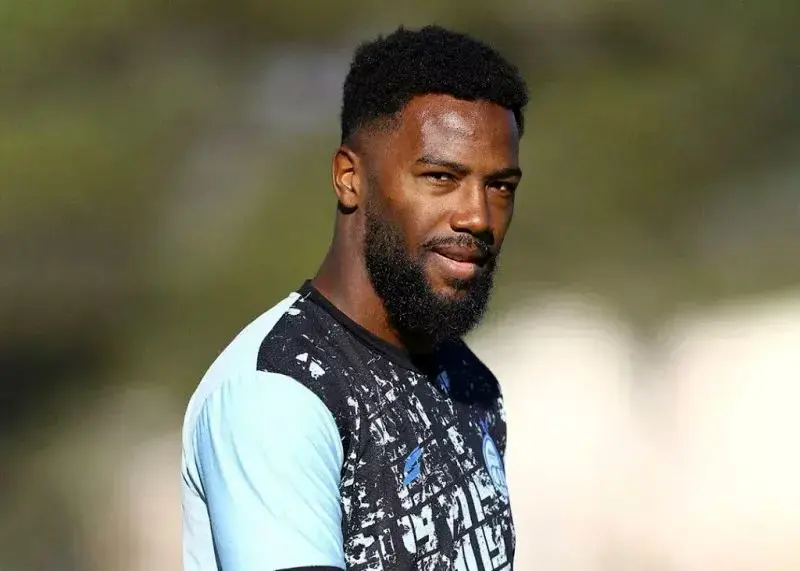 خاطره عجیب ستاره استقلال از حمله به تهران: موشک نزدیک ما منفجر شد!