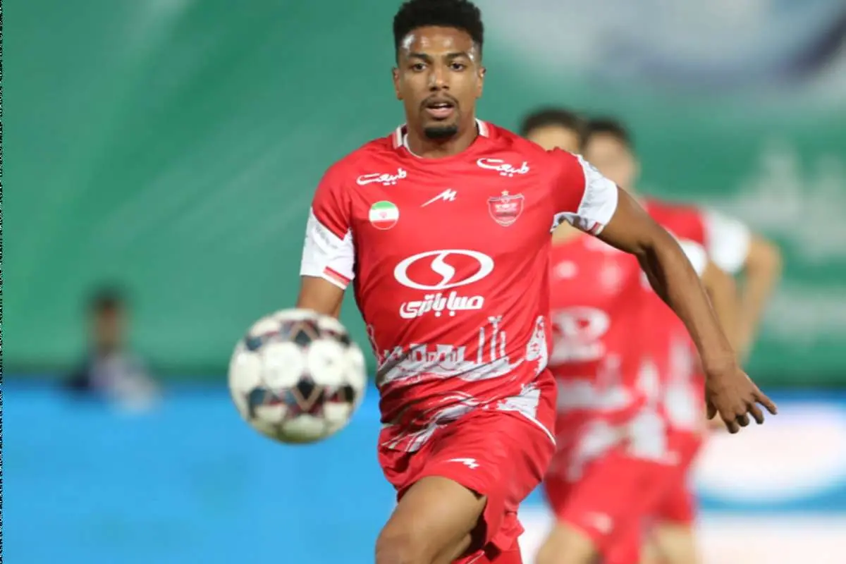 احتمال بازگشت ایوب به ترکیب پرسپولیس