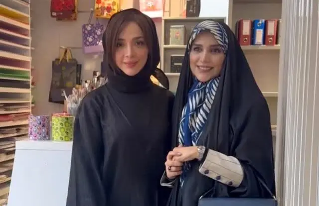 ژست‌های مژده لواسانی در جشن ‌امضای کتاب «ستاره‌ لیلا»