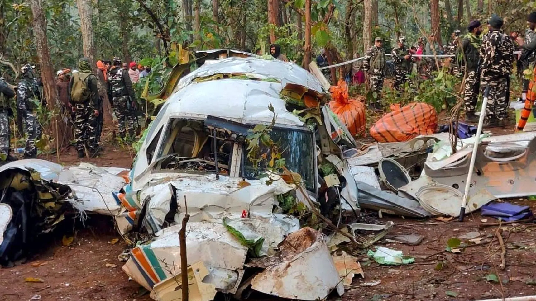 کشته شدن 7 نفر بر اثر سقوط آمبولانس هوایی در هند
