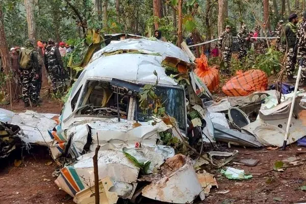 کشته شدن 7 نفر بر اثر سقوط آمبولانس هوایی در هند