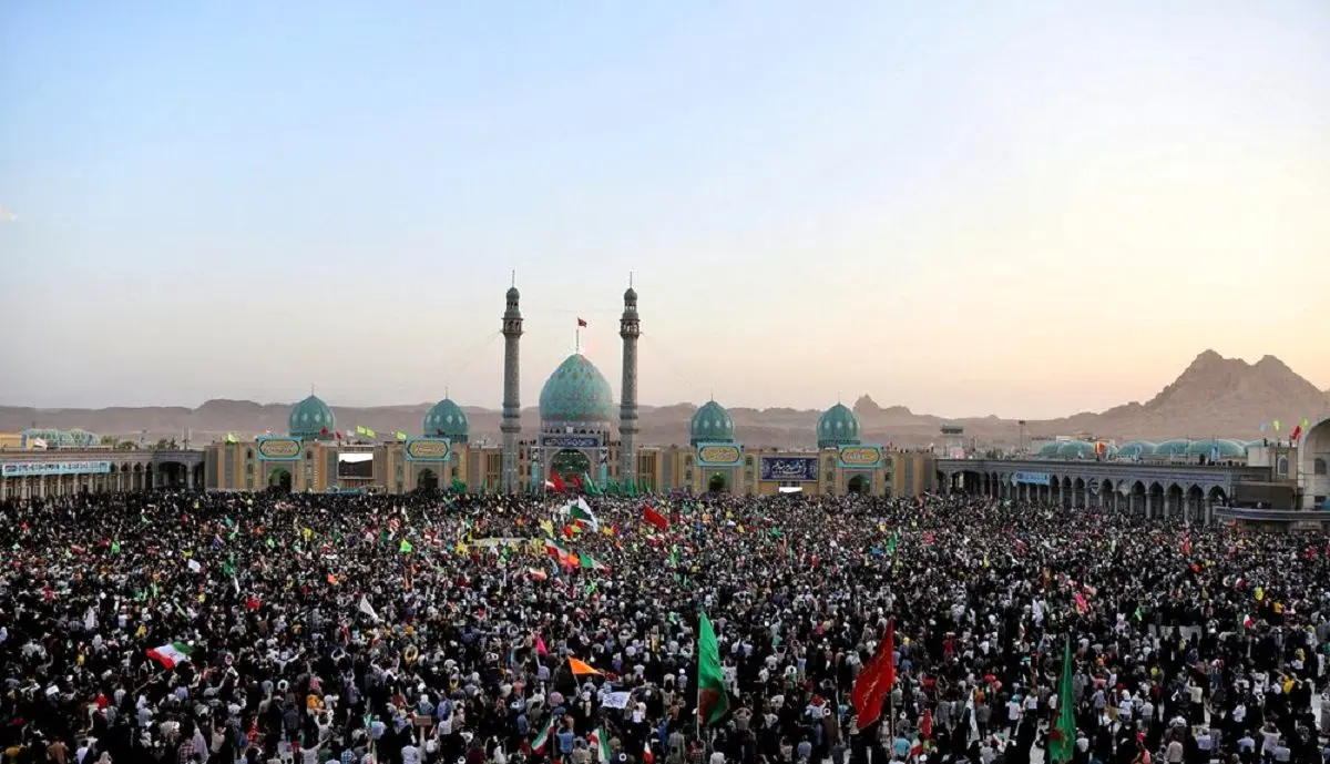 تصویر هوایی از مراسم تشییع رهبر شهید در مسجد جمکران