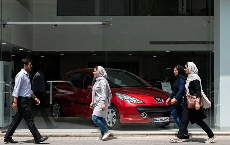 ثبتنام ایرانخودرو آبان ۱۴۰۴؛ فرق فروش فوری و فوقالعاده با پیشفروش 2