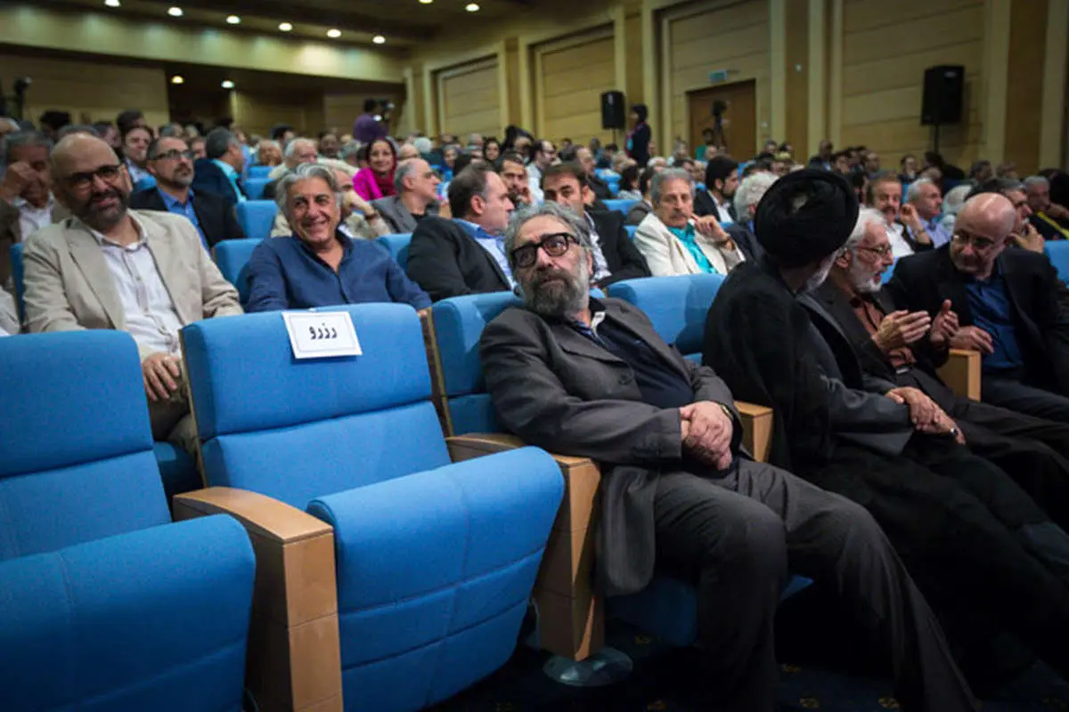 (تصاویر) افطاری هنرمندان با روحانی